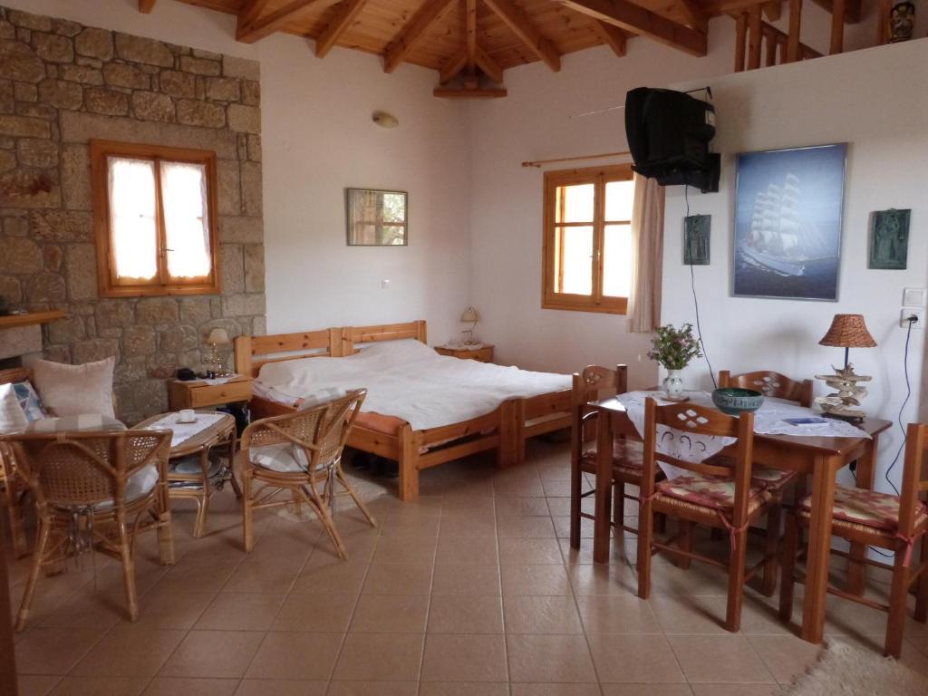 Appartamento Trisilio Kardhamili Camera foto