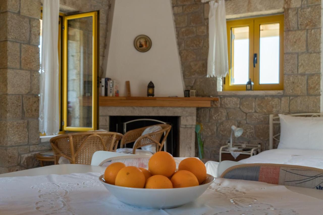 Appartamento Trisilio Kardhamili Esterno foto