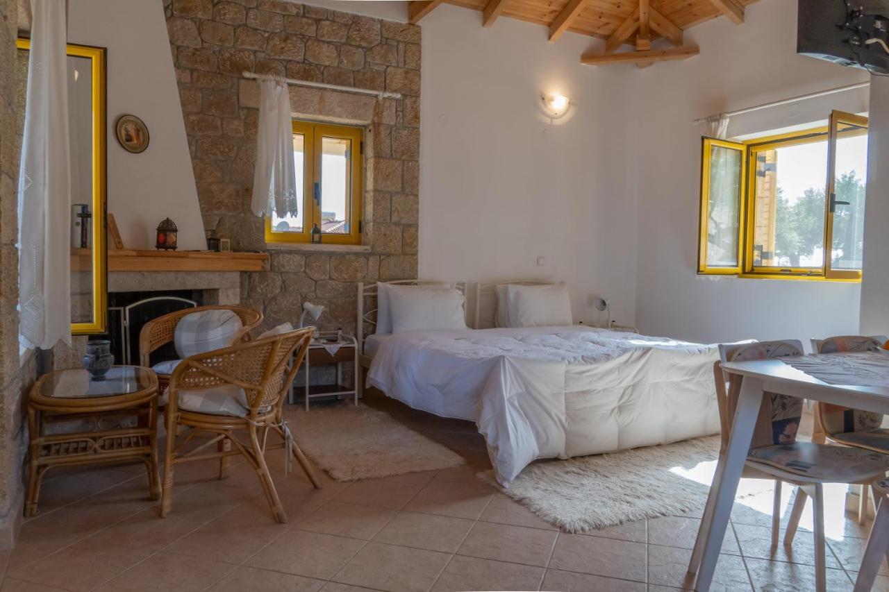 Appartamento Trisilio Kardhamili Esterno foto